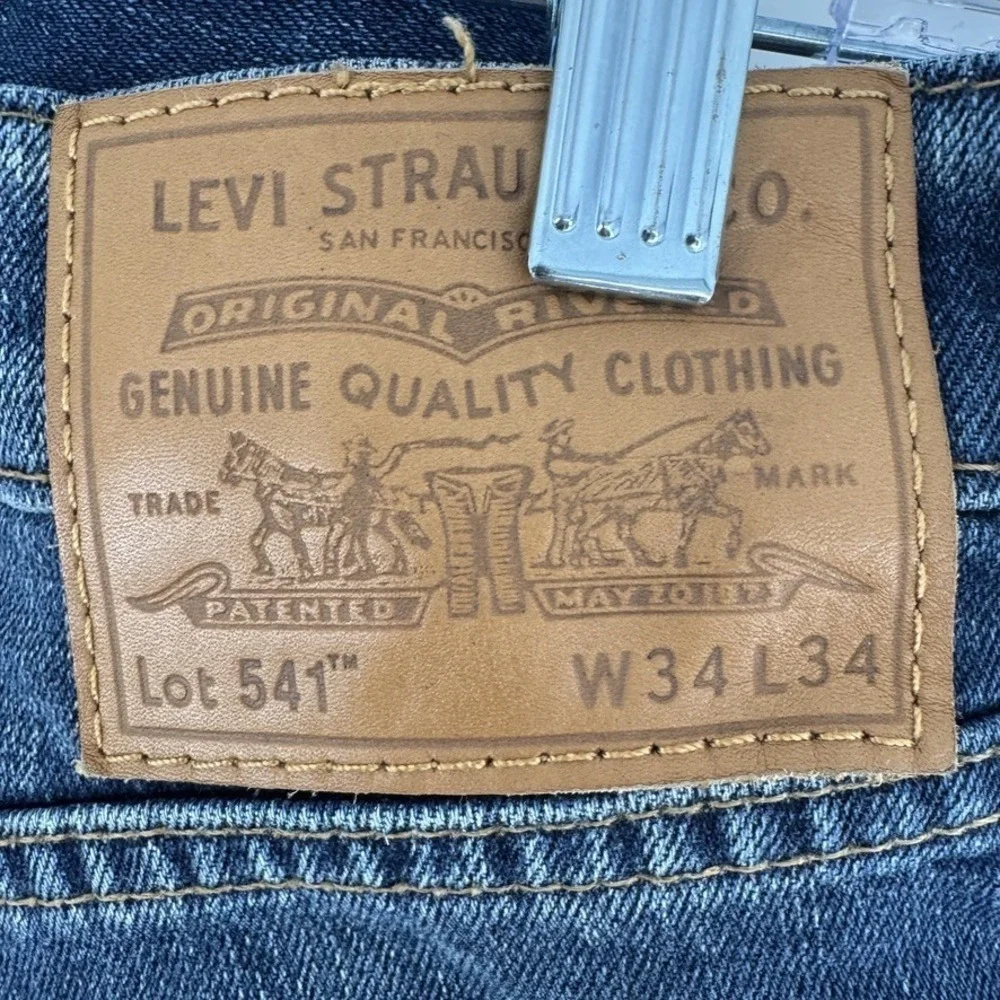 Levi's 541 Jeans Mens 34x34 Medium Blue Athletic Fit Five Pocket Solid